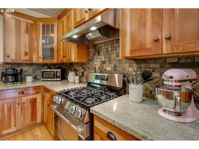 2939 Sw CUSTER St, Portland, OR 97219