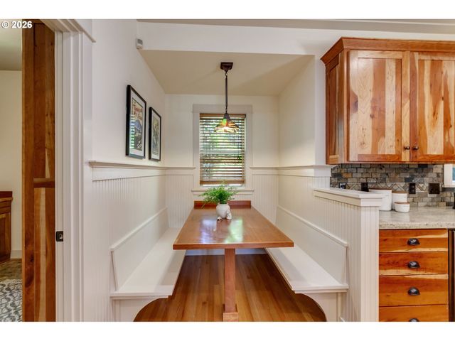 2939 Sw CUSTER St, Portland, OR 97219