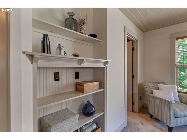 2939 Sw CUSTER St, Portland, OR 97219