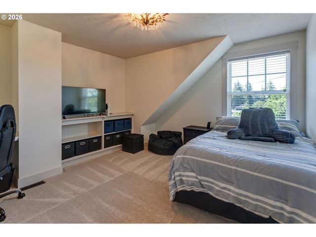 2939 Sw CUSTER St, Portland, OR 97219