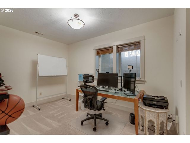 2939 Sw CUSTER St, Portland, OR 97219