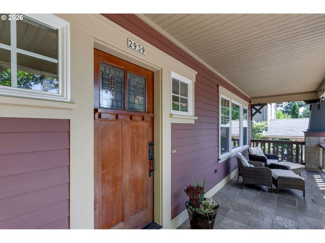 2939 Sw CUSTER St, Portland, OR 97219