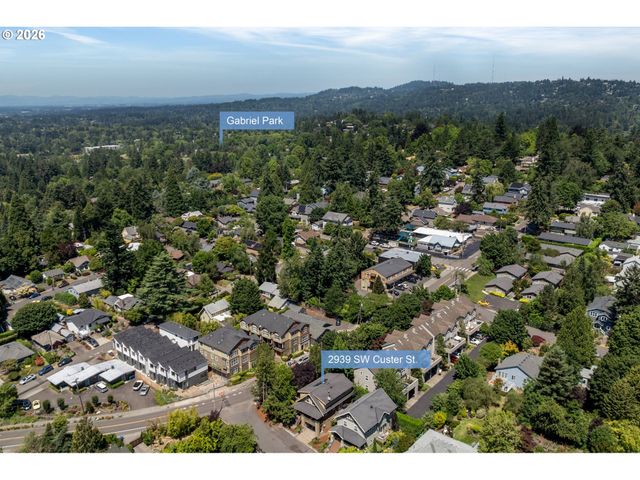 2939 Sw CUSTER St, Portland, OR 97219