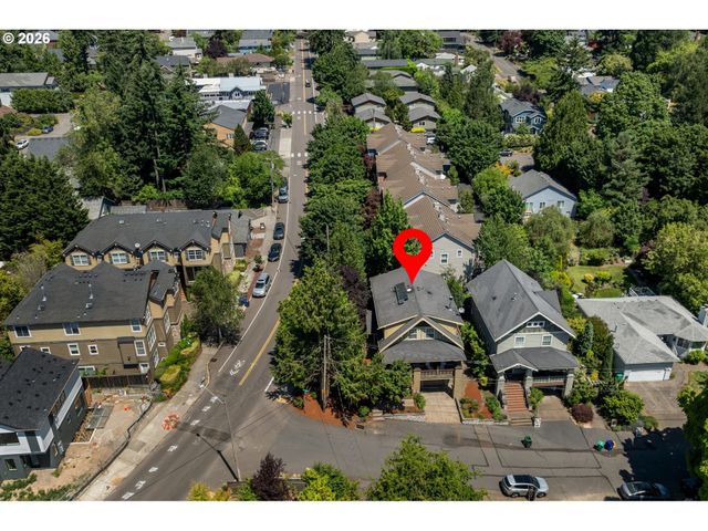 2939 Sw CUSTER St, Portland, OR 97219