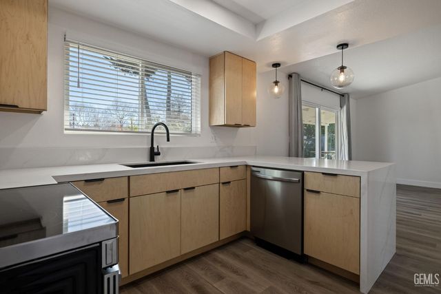 93 Chuparrosa Drive, San Luis Obispo, CA 93401