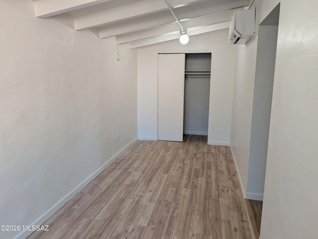 2711 E Grant Road, Tucson, AZ 85716