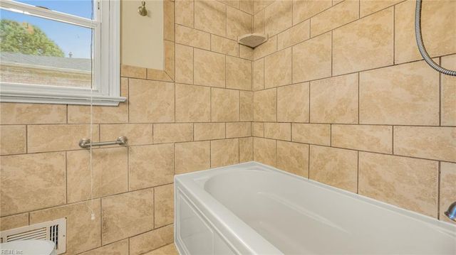 1222 Pascal PL, Norfolk, VA 23502