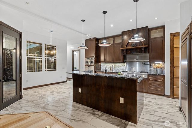 1059 Evergreen Lane, Freeland, WA 98249