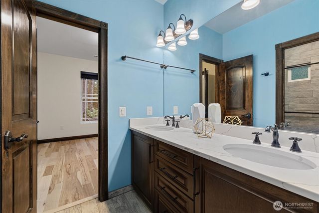 1059 Evergreen Lane, Freeland, WA 98249