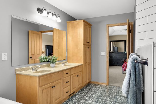 19434 Harmony Avenue, Rogers, MN 55374