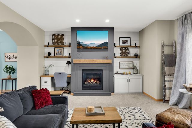 19434 Harmony Avenue, Rogers, MN 55374