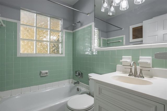 3306 W FIELDER STREET, Tampa, FL 33611