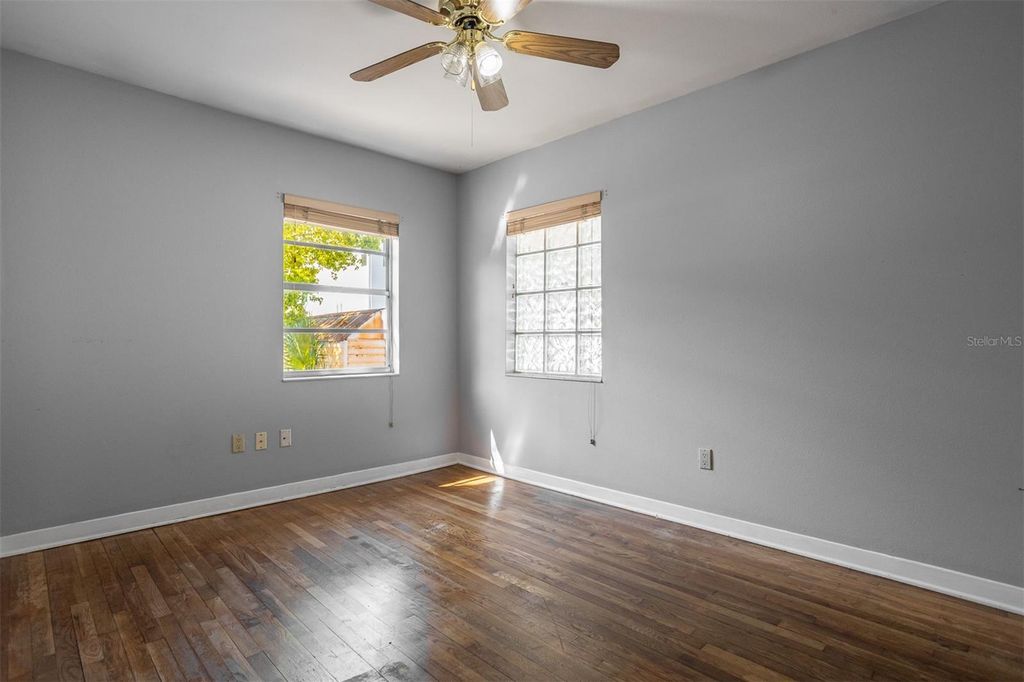 Image 13 of property listing at 3306 W FIELDER STREET, Tampa, FL 33611