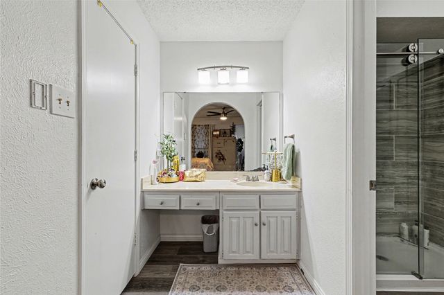 1806 Briar Meadow Drive, Arlington, TX 76014