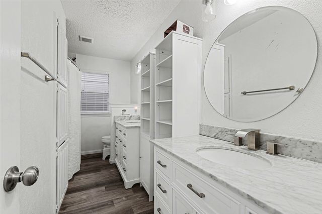 1806 Briar Meadow Drive, Arlington, TX 76014