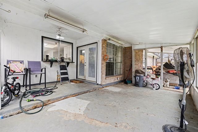 1806 Briar Meadow Drive, Arlington, TX 76014