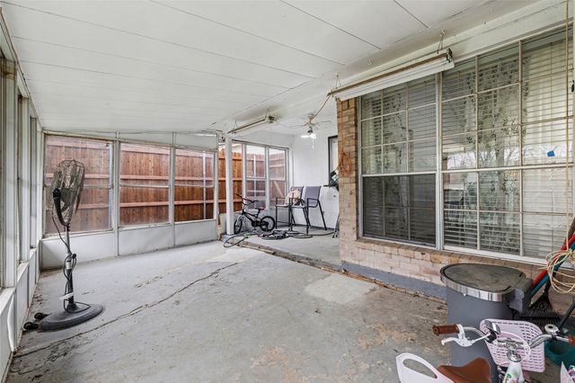 1806 Briar Meadow Drive, Arlington, TX 76014