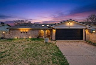1806 Briar Meadow Drive, Arlington, TX 76014