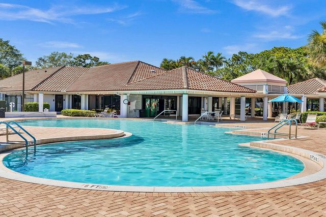 119 Hammocks Court, Greenacres, FL 33413