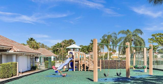 119 Hammocks Court, Greenacres, FL 33413