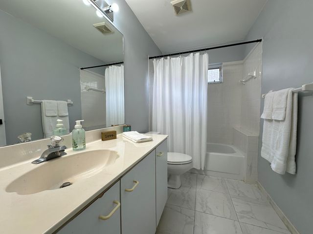 119 Hammocks Court, Greenacres, FL 33413