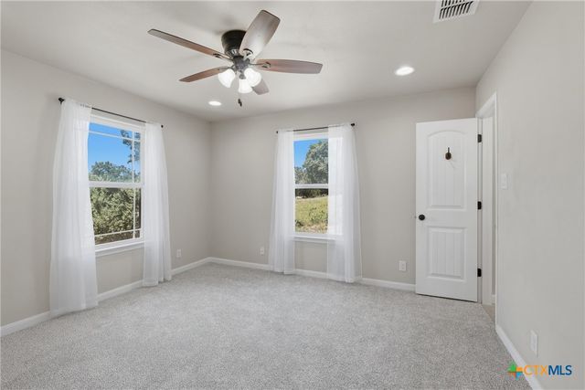 1427 Bonnyview Dr, Canyon Lake, TX 78133