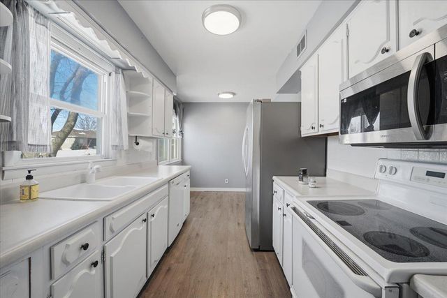 910 K Avenue, Grundy Center, IA 50638