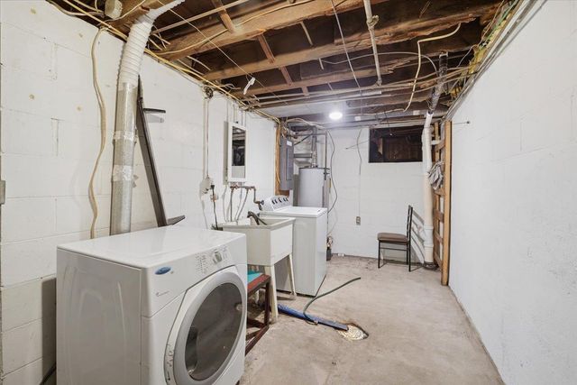 910 K Avenue, Grundy Center, IA 50638