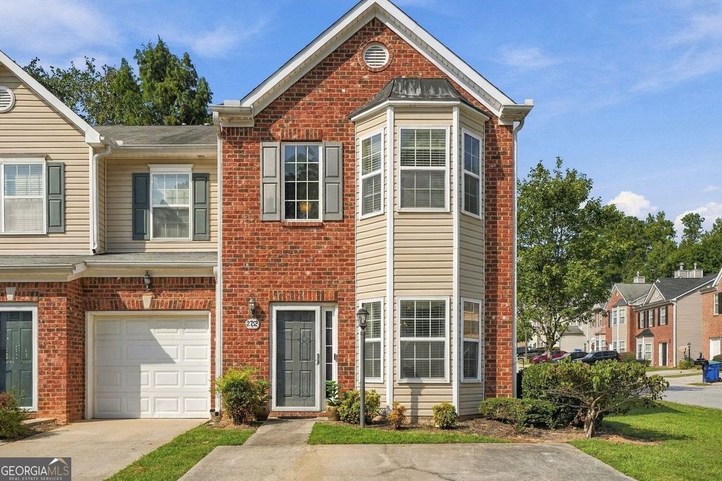 2752 Rocky Court, Atlanta, GA 30349 — exterior