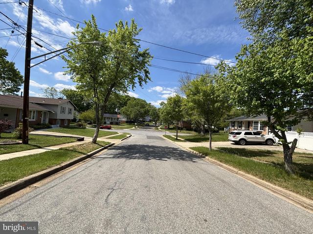 4231 KINMOUNT RD, Lanham, MD 20706