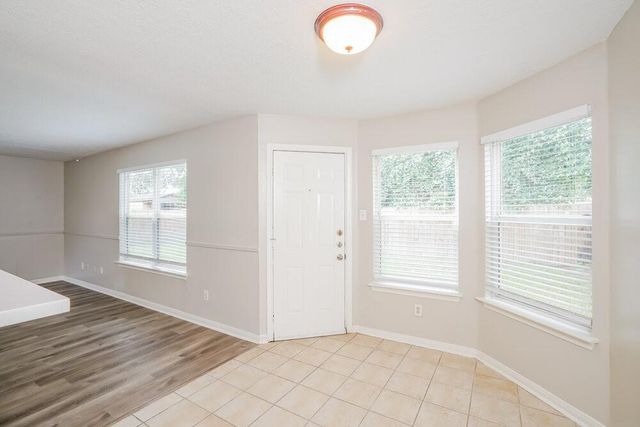 12623 Tracewood Lane, Houston, TX 77066