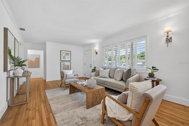 976 NARCISSUS AVENUE, Clearwater Beach, FL 33767