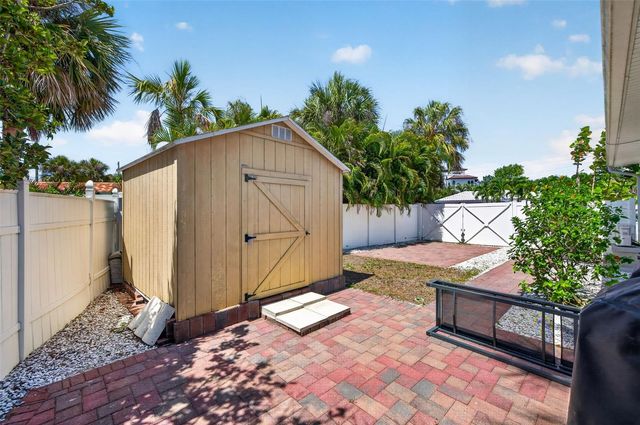 976 NARCISSUS AVENUE, Clearwater Beach, FL 33767