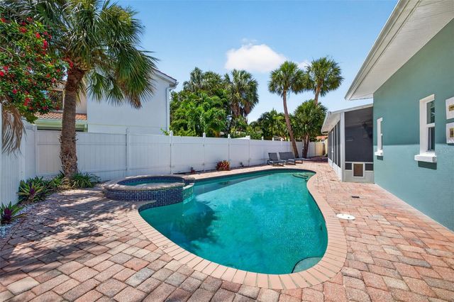 976 NARCISSUS AVENUE, Clearwater Beach, FL 33767