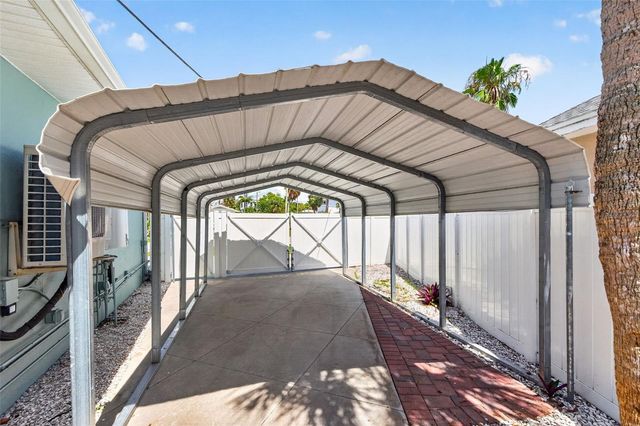976 NARCISSUS AVENUE, Clearwater Beach, FL 33767