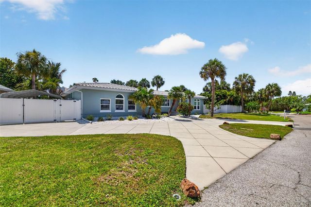 976 NARCISSUS AVENUE, Clearwater Beach, FL 33767