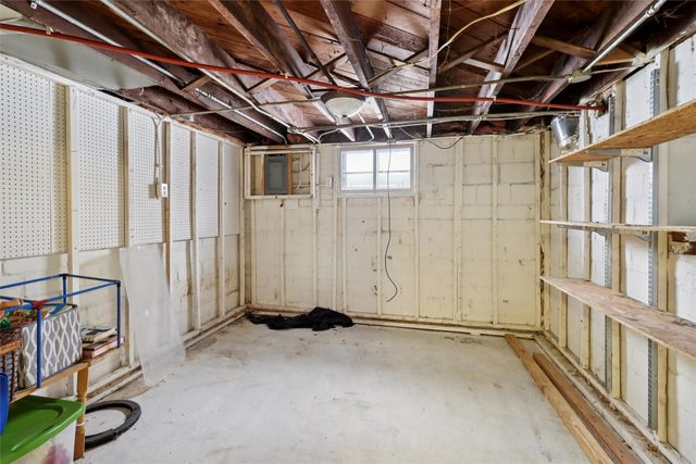 800 E Sheridan Avenue, Des Moines, IA 50316