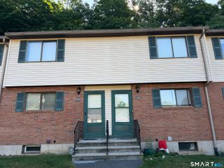 39 Horton Hill Road 10G, Naugatuck, CT 06770
