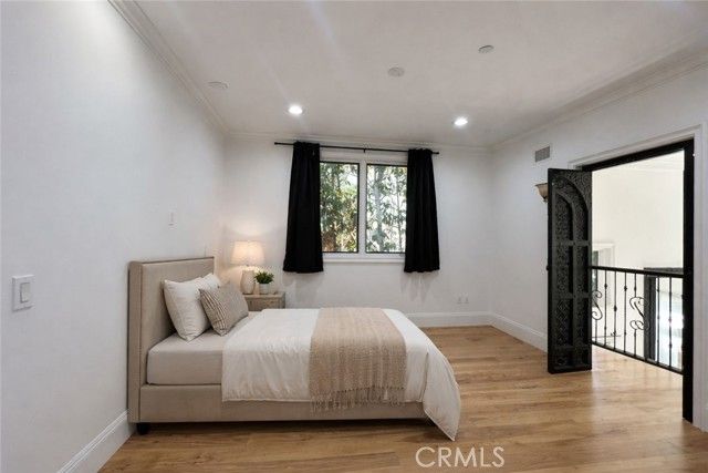 258 Santa Isabel Avenue, Costa Mesa, CA 92627