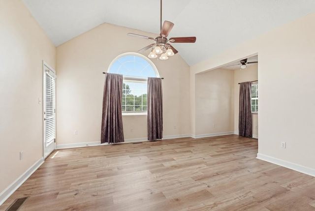 375 Brummitt Rd, Castalian Springs, TN 37031