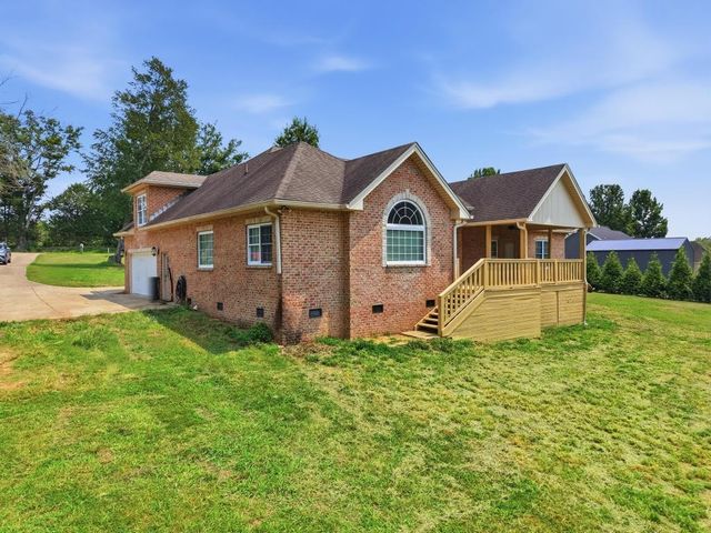 375 Brummitt Rd, Castalian Springs, TN 37031
