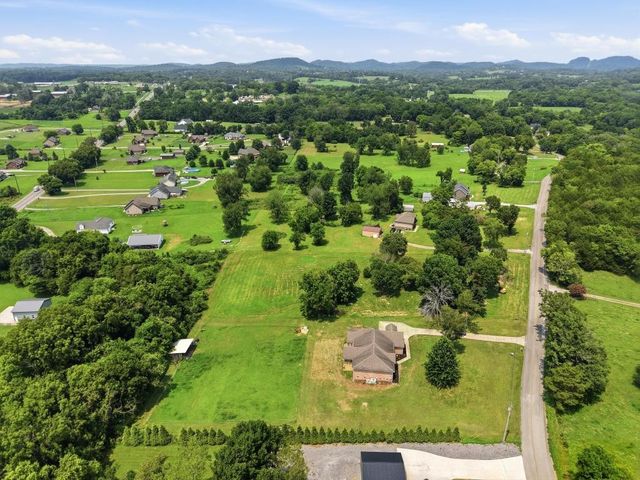 375 Brummitt Rd, Castalian Springs, TN 37031