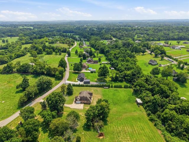 375 Brummitt Rd, Castalian Springs, TN 37031