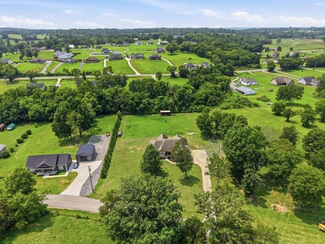 375 Brummitt Rd, Castalian Springs, TN 37031