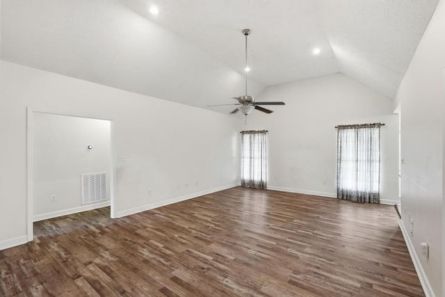 375 Brummitt Rd, Castalian Springs, TN 37031