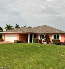 3404 SW 1st PL, Cape Coral, FL 33914