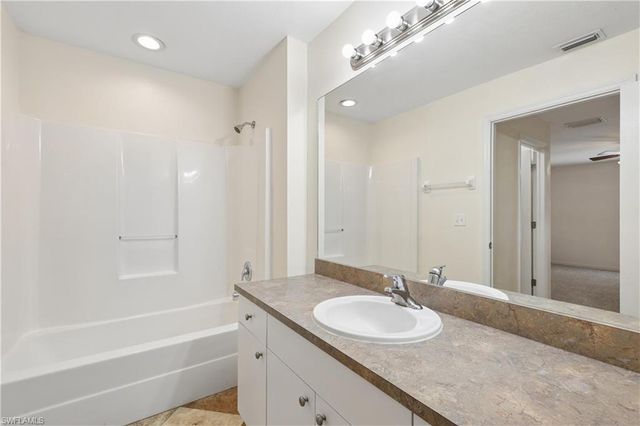 2846 3rd ST, Cape Coral, FL 33993