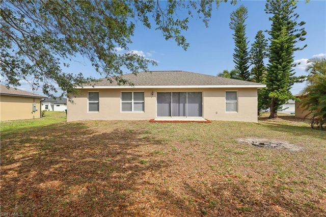 2846 3rd ST, Cape Coral, FL 33993