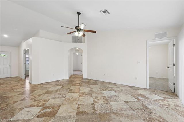 2846 3rd ST, Cape Coral, FL 33993