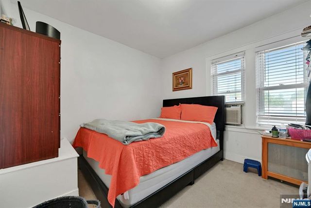 218 Elder Avenue, Bergenfield, NJ 07621